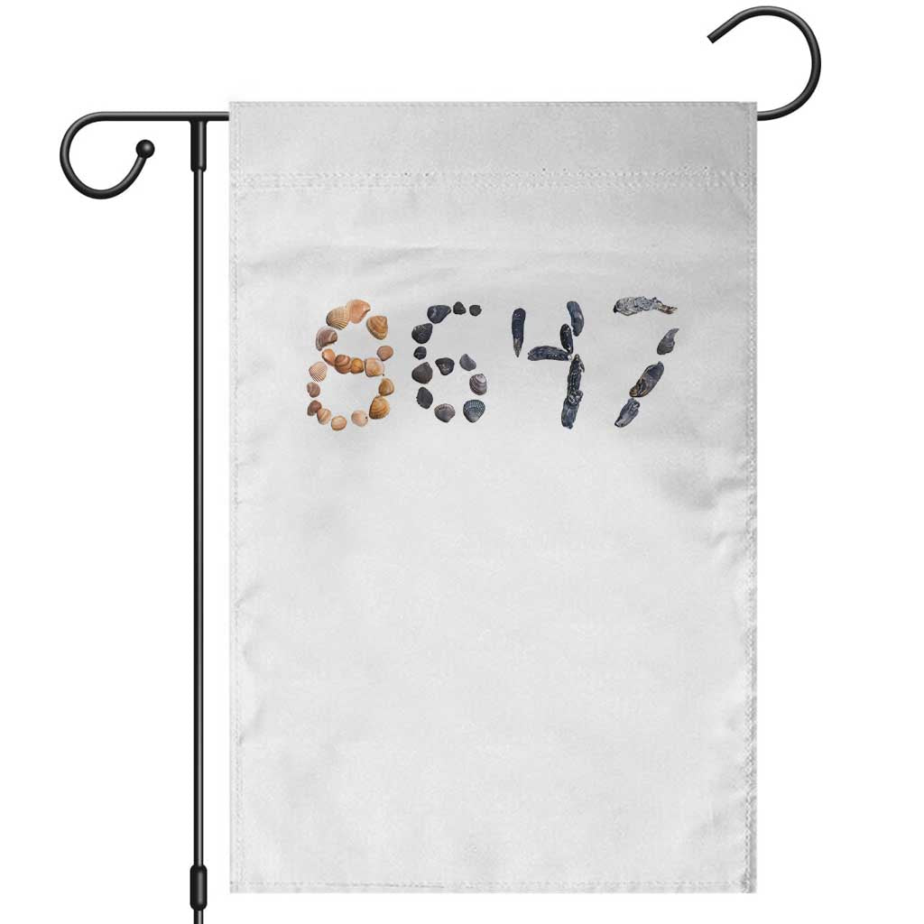 86 47 Seashell Graphic Subtle Summer Coastal Garden Flag Viral 2026 Beach Walk Political Satire TS02 White Print Your Wear