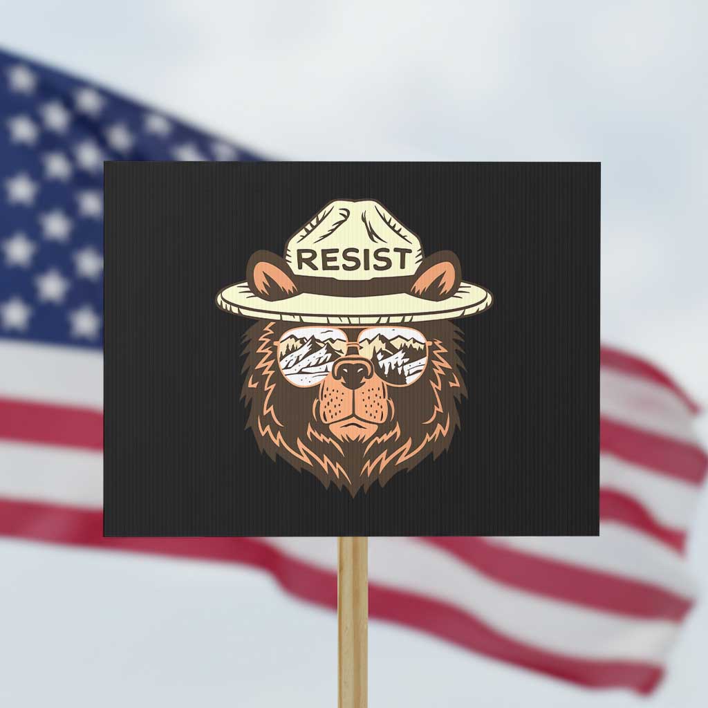 Resist Bear Retro Vintage Protest Sign TS02 Horizontal 18