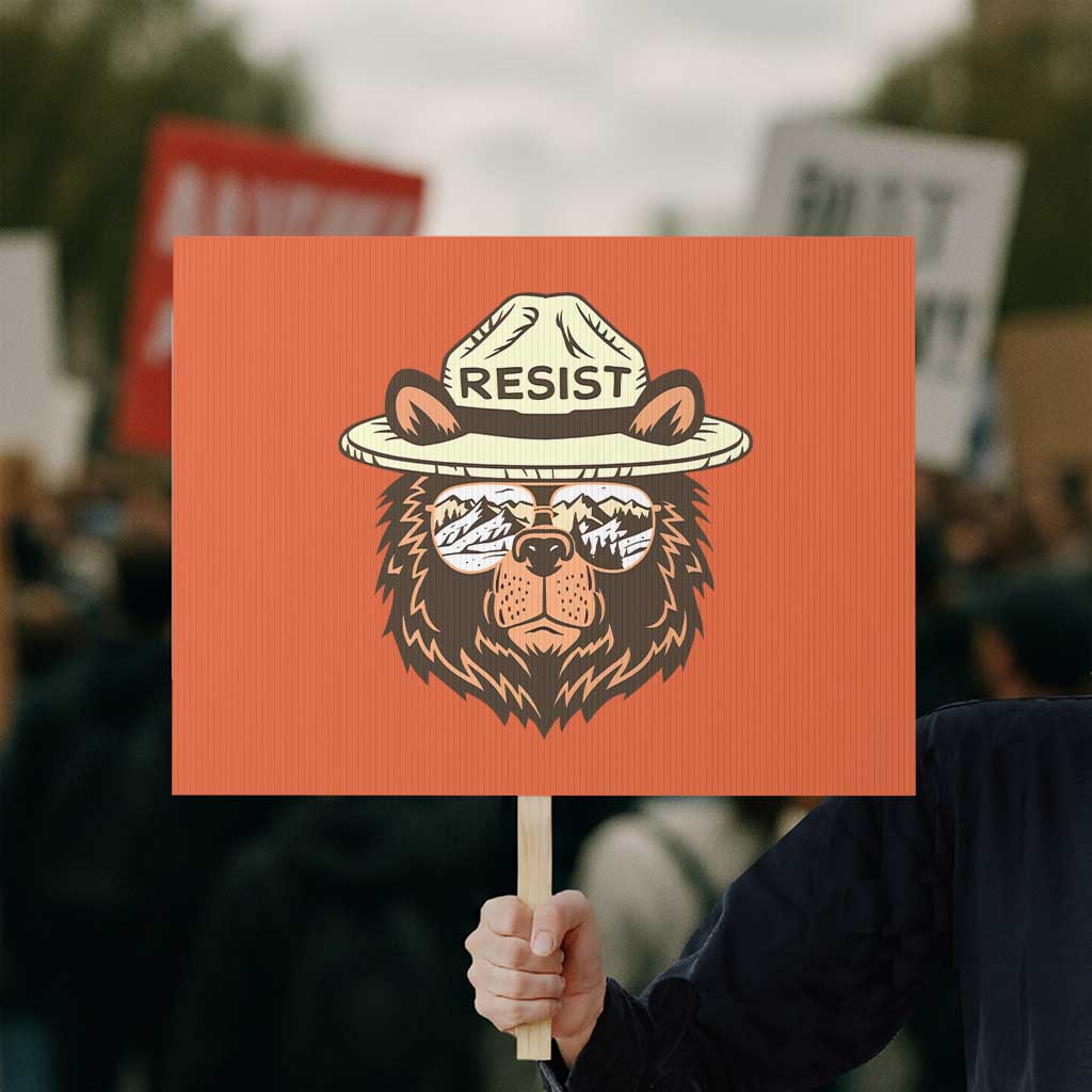 Resist Bear Retro Vintage Protest Sign TS02 Horizontal 18