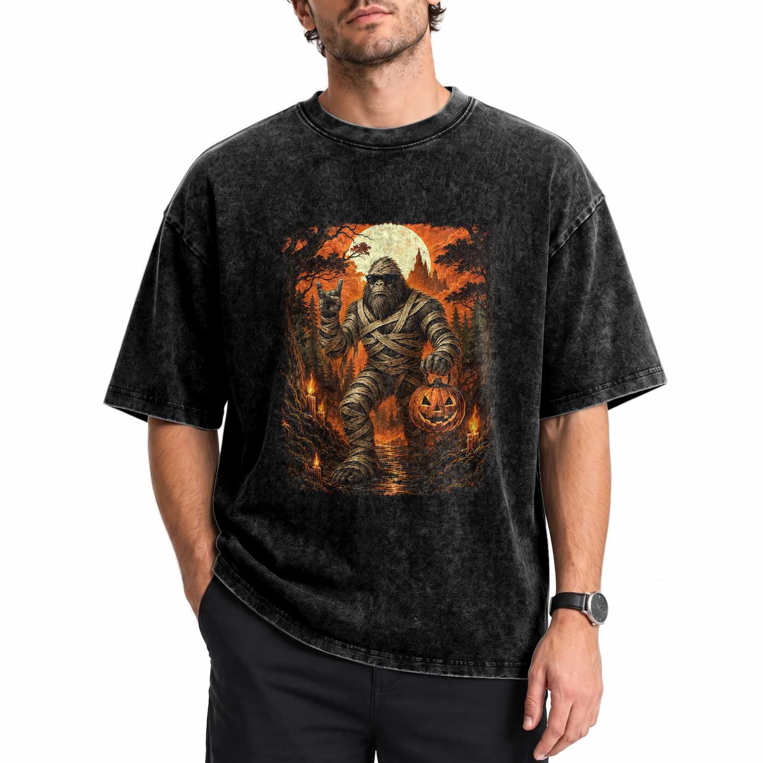 Funny Mummy Bigfoot Rock On Pumpkin Bucket Halloween Washed Cotton T-Shirt