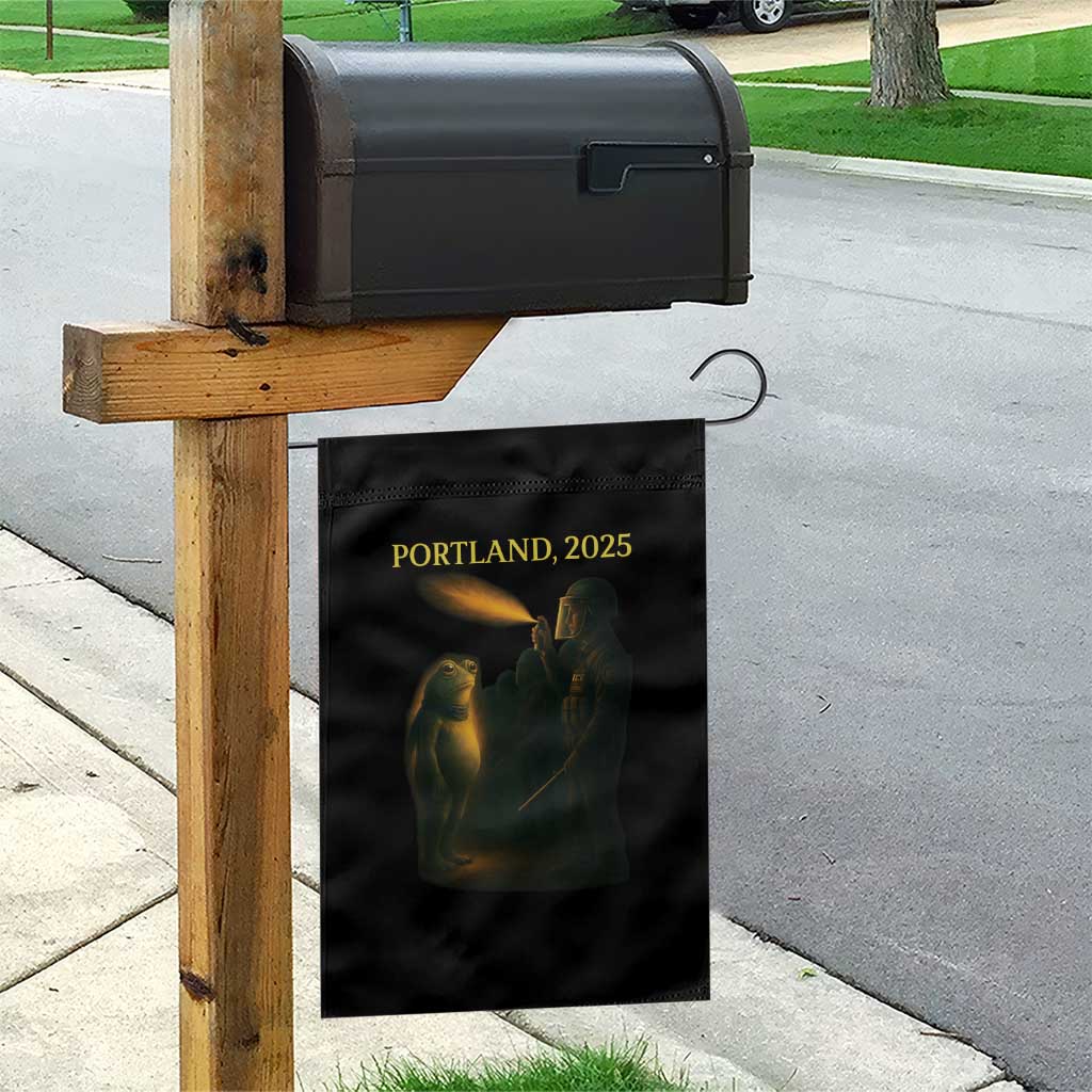 Resist Frog Political Poste Garden Flag Free Portland Vintage Protest Graphic TS02 Print Your Wear