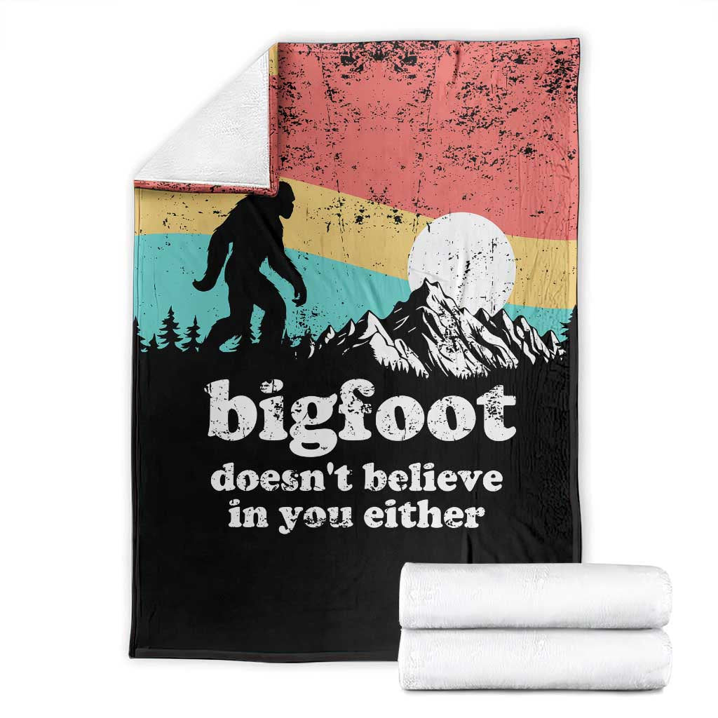 Funny Sasquatch Throw Blanket Bigfoot Doesn't Believe in You Either TS02 Black Print Your Wear