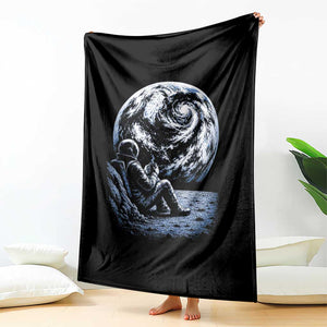 Astronaut Drinking Coffee On The Moon Graphic Throw Blanket Vintage Sci Fi Earth Horizon Space Explorer TS02 Print Your Wear