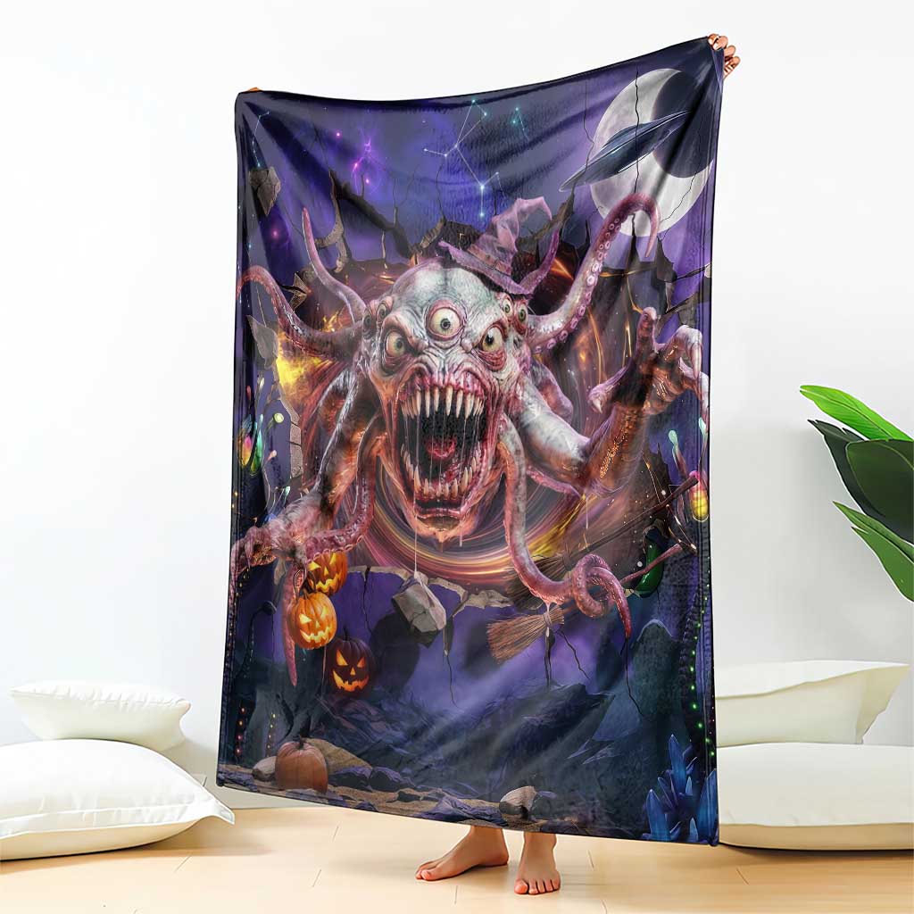 Tentacle Alien Monster Cosmic Horror 3D Halloween Optical Illusion Throw Blanket
