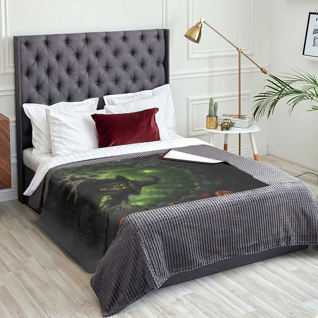 Wicked Witch Crawling Out Green Pit 3D Halloween Optical Illusion Throw Blanket