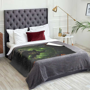 Wicked Witch Crawling Out Green Pit 3D Halloween Optical Illusion Throw Blanket