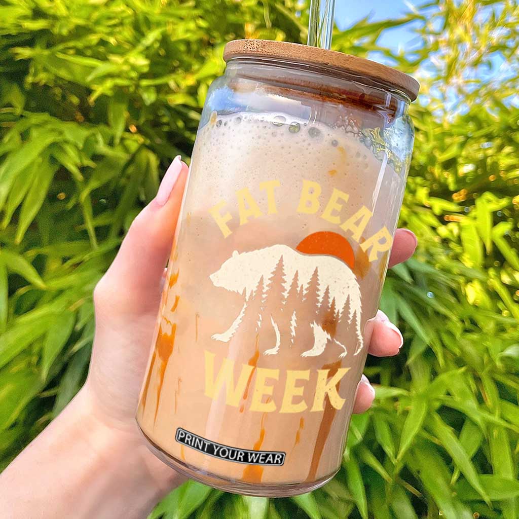 Fat Bear Week Vintage Sunset Forest Graphic Glass Can Alaska Wildlife Nature Outdoor Adventure Lover