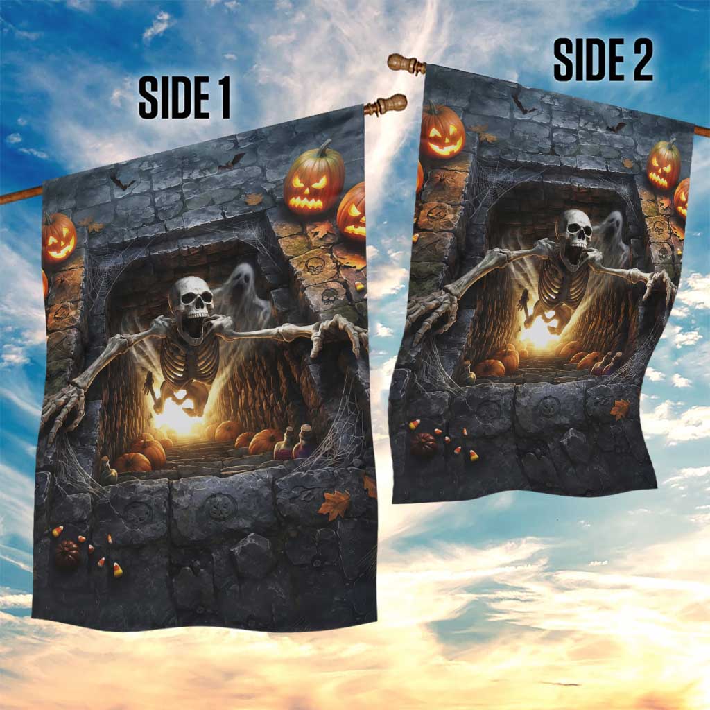 Screaming Skeleton Dungeon Pit 3D Halloween Optical Illusion Garden Flag Spooky Glowing Pumpkin Graphic