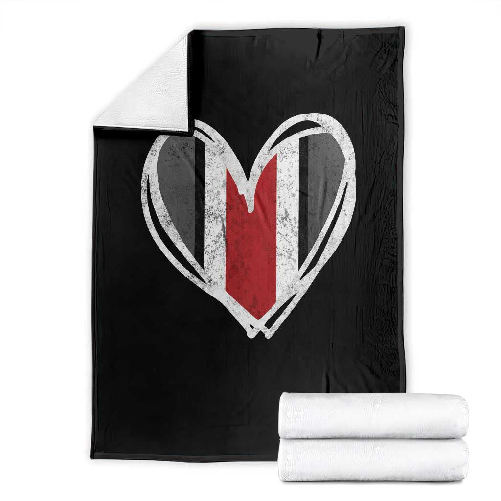 State of Ohio Pride Throw Blanket Funny Game Day Athletic Sports Striped Distressed Heart Graphic