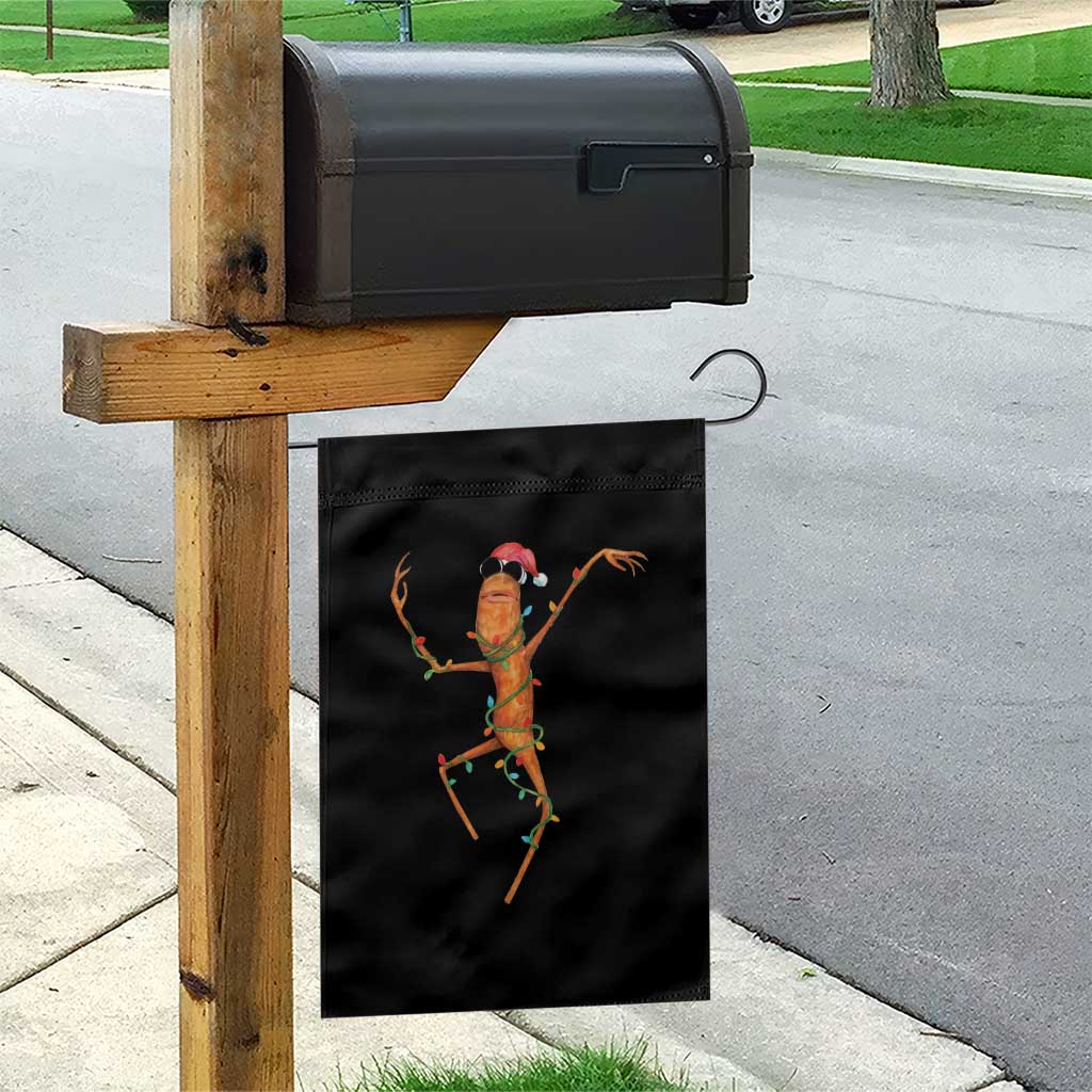 Marcus The Worm Christmas Garden Flag Internet Weirdcore Brainrot Humor TS10 Print Your Wear