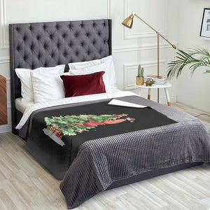 Marcus The Worm Christmas Throw Blanket Funny Brain Rot Meme TS10 Print Your Wear