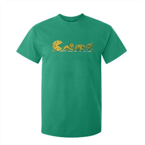Funny Game Day Rivalry T Shirt For Kid Giant Cheese Wheel Chasing Lion Bear Viking