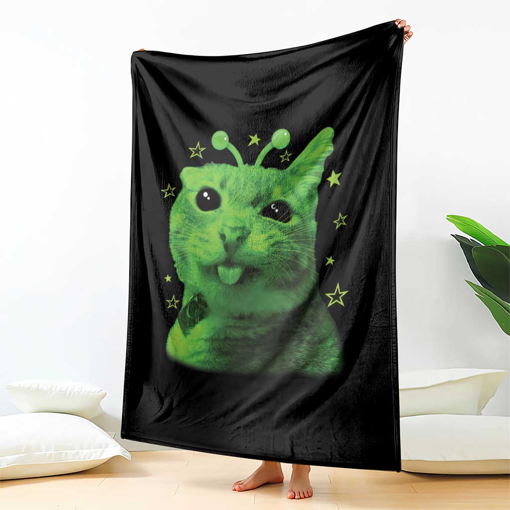 Funny Alien Cat Meme Retro Y2K Vintage Space Kitty Throw Blanket TS10 Print Your Wear
