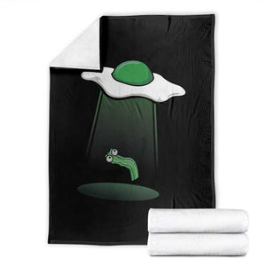 Funny Irish St Patricks Day Throw Blanket UFO Egg Bacon Abduction Funny TS10 Black Print Your Wear