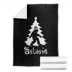 Bigfoot Christmas Throw Blanket Santa Bigfoot Xmas Tree Funny Sasquatch Yeti TS10 Black Print Your Wear