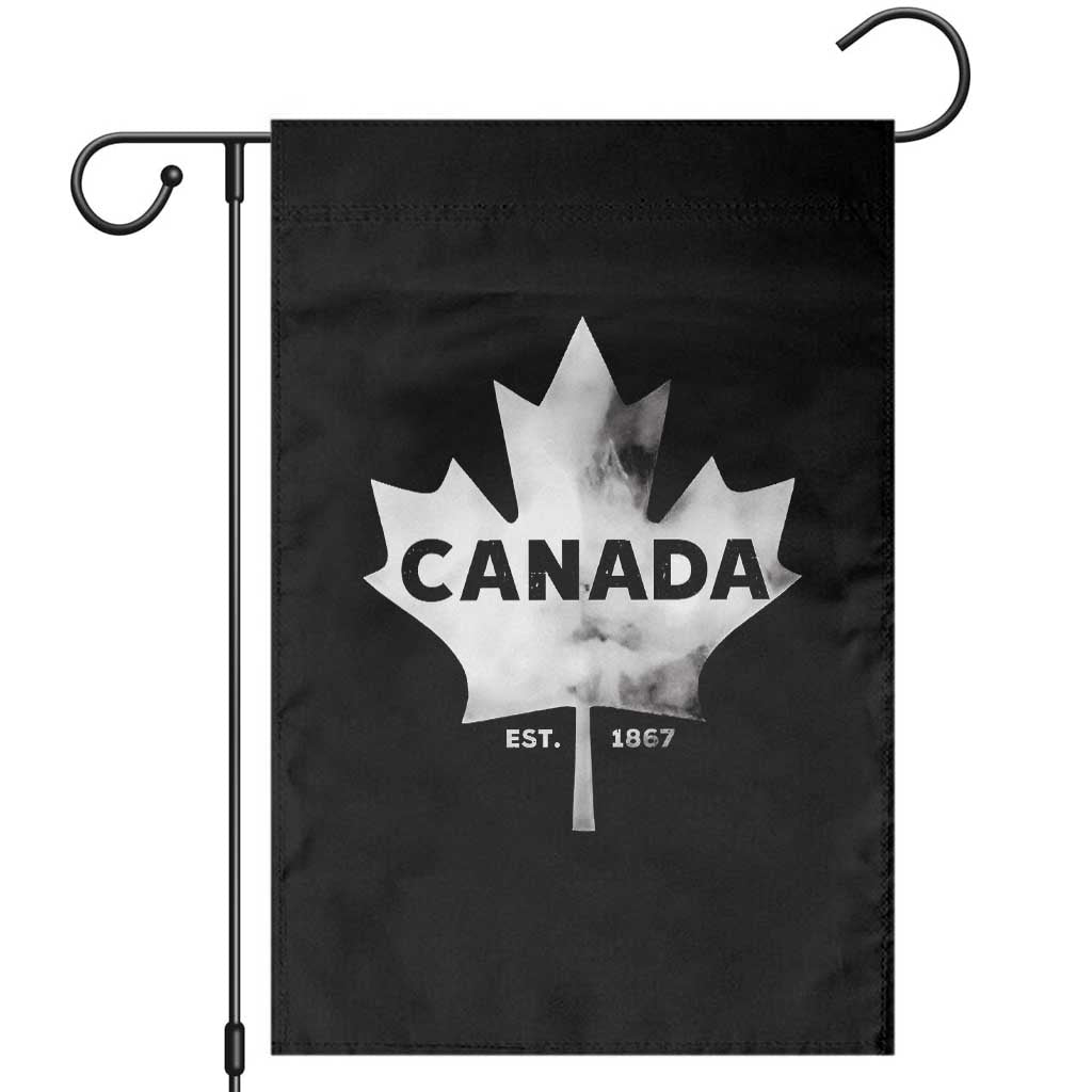 Canada Flag Garden Flag Canadian Maple Leaf Vintage Retro Sport TS10 Black Print Your Wear