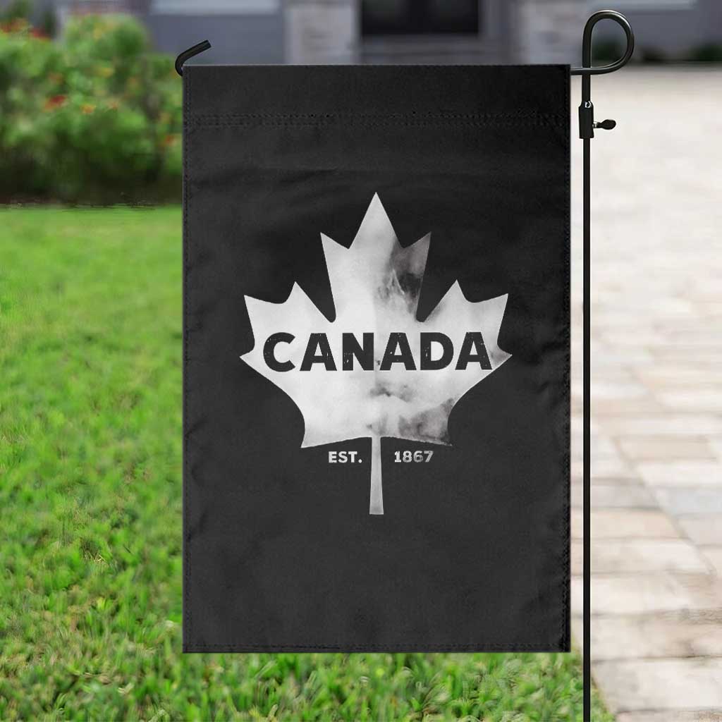 Canada Flag Garden Flag Canadian Maple Leaf Vintage Retro Sport TS10 Print Your Wear