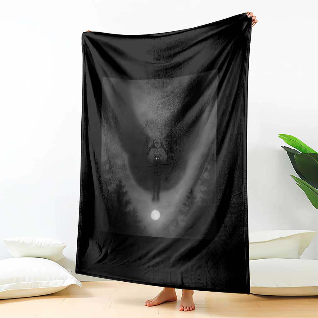 Mothman Throw Blanket Horror Poster Halloween Cryptid Lover TS10 Print Your Wear