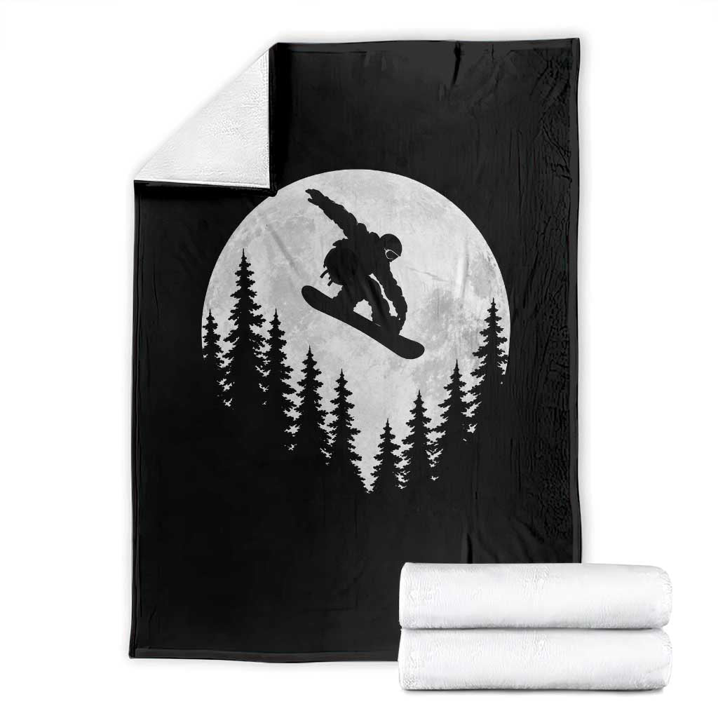 Snowboarding Full Moon Throw Blanket Freestyle Snowboarder Snowboard Lover Distressed Winter Sports