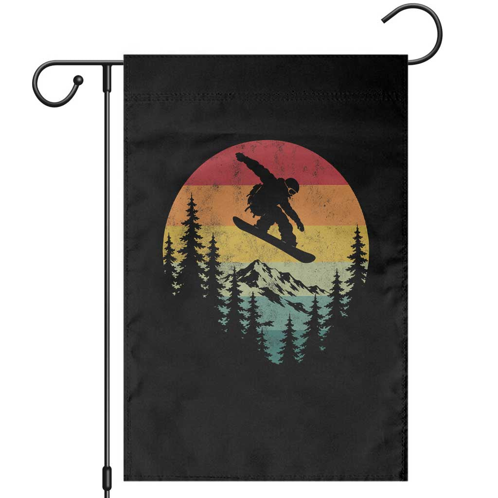 Snowboarding Vintage 70s 80s Garden Flag Distressed Vintage Winter Sports Snowboarding Mountain Aesthetic