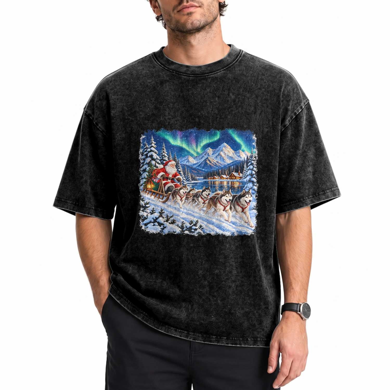 Vintage 90s Christmas Alaska Sled Dog Santa Claus Washed Cotton T-Shirt Alaskan Husky Dog Sleigh Northern Lights Winter