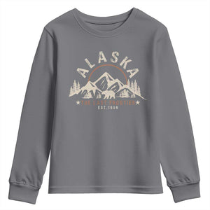 Alaska Youth Sweatshirt Vintage Bear The Last Frontier Souvenir TS10 Charcoal Print Your Wear