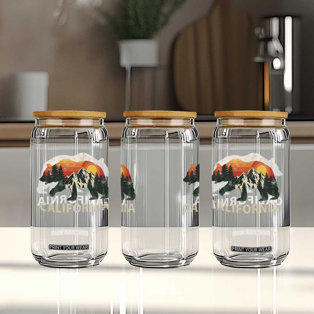 California Grizzly Bear Retro Forest Nature Lover Glass Can