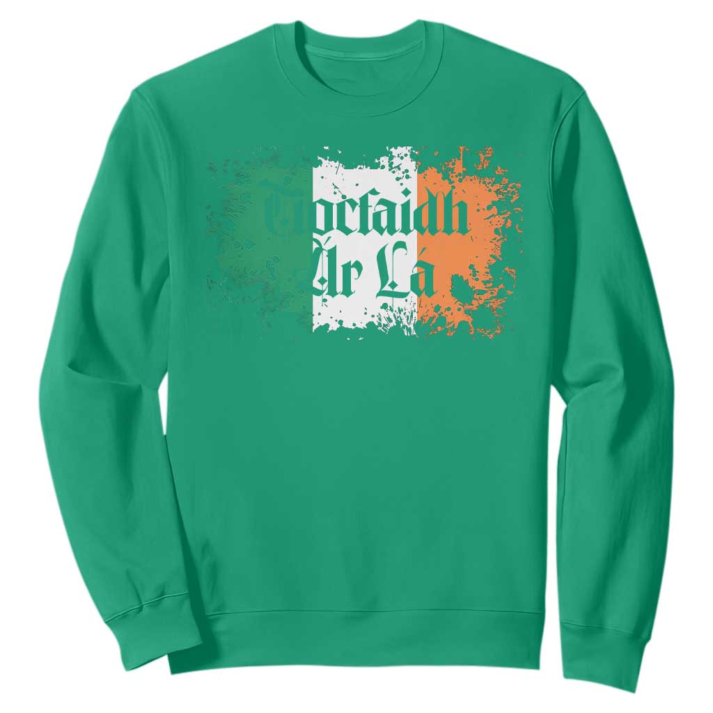 Tiocfaidh Ar La Sweatshirt Vintage Irish Ireland Flag TS11 Irish Green Print Your Wear