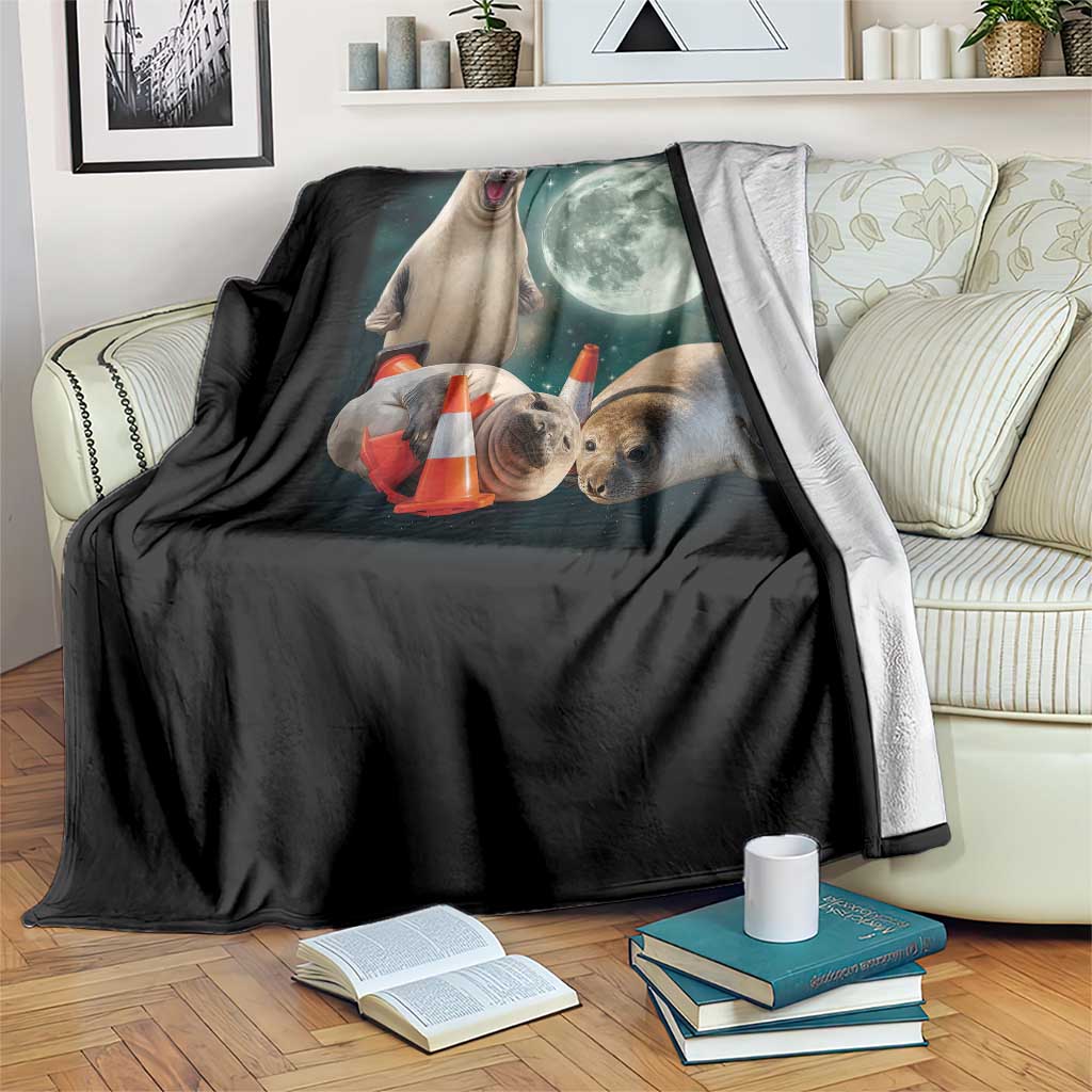 Funny Neil The Seal Howling at Moon 90s Retro Throw Blanket TS11 Print Your Wear