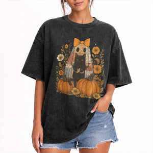 Halloween Vintage Patchwork Ghost Holding Black Cat Groovy Floral Washed Cotton T-Shirt