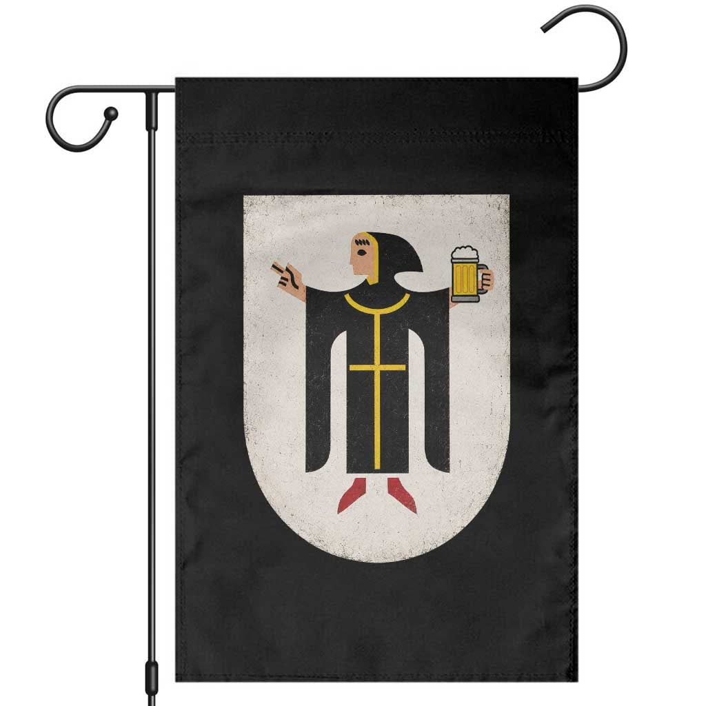 Funny Munich Oktoberfest Munchen Coat of Arms Garden Flag Münchner Kindl Beer Drinking TS11 Black Print Your Wear