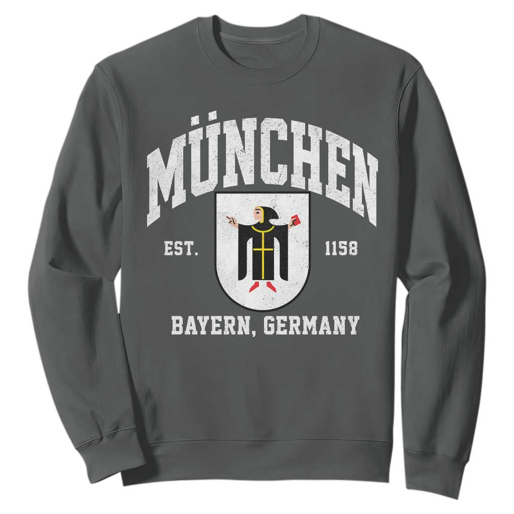 Munich Bayern Germany Est 1158 Sweatshirt Munchen Coat of Arms