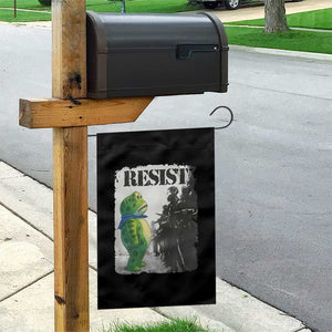 Frog Resist Garden Flag Portland Frog Activist Protest City Art TS11 Print Your Wear