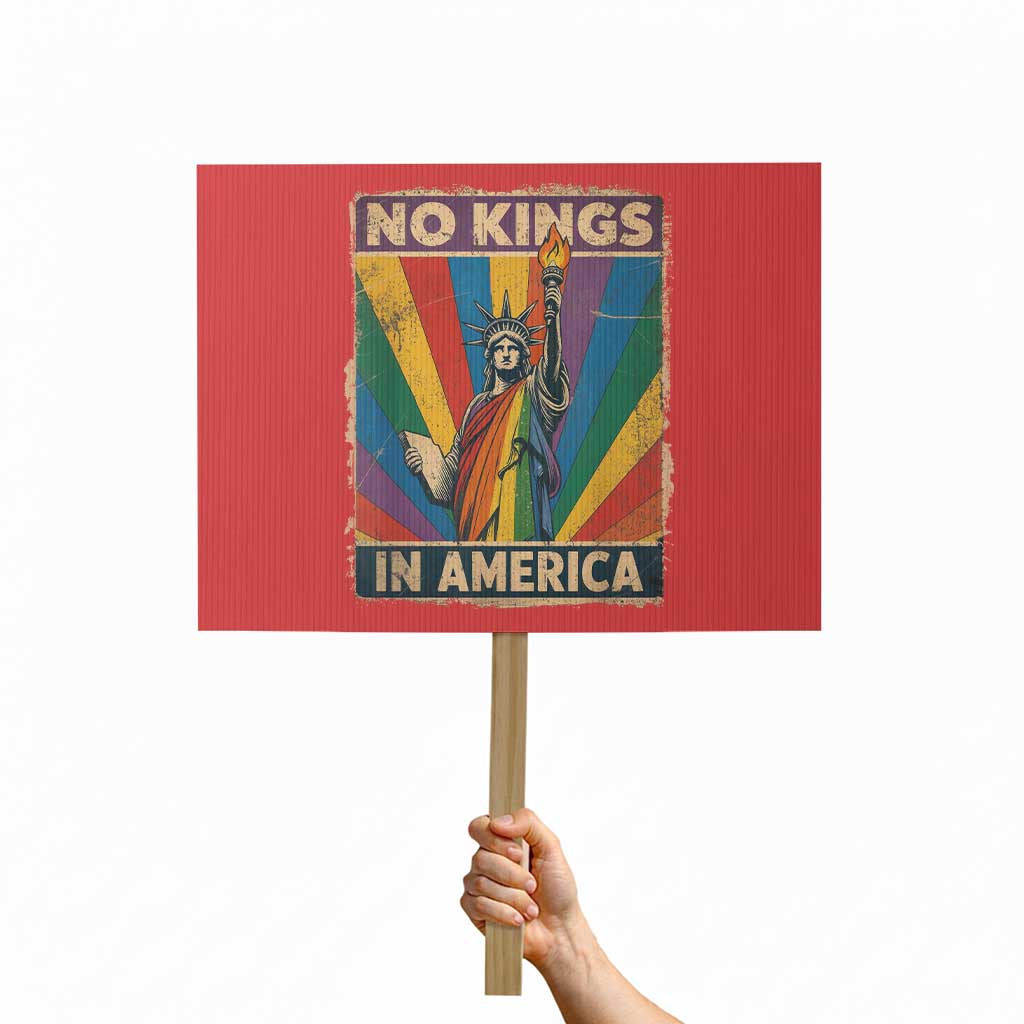 Funny No Kings In America LGBT Protest Sign Retro Statue Of Liberty TS11 Horizontal 18