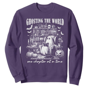 Funny Halloween Book Lover Sweatshirt Ghosting The World One Chapter At A Time