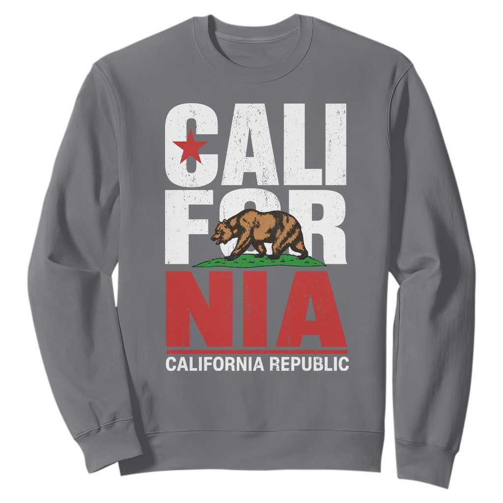 California Republic Flag Bear Sweatshirt Distressed Calif State Pride Graphic