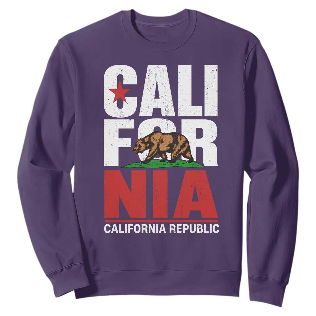 California Republic Flag Bear Sweatshirt Distressed Calif State Pride Graphic