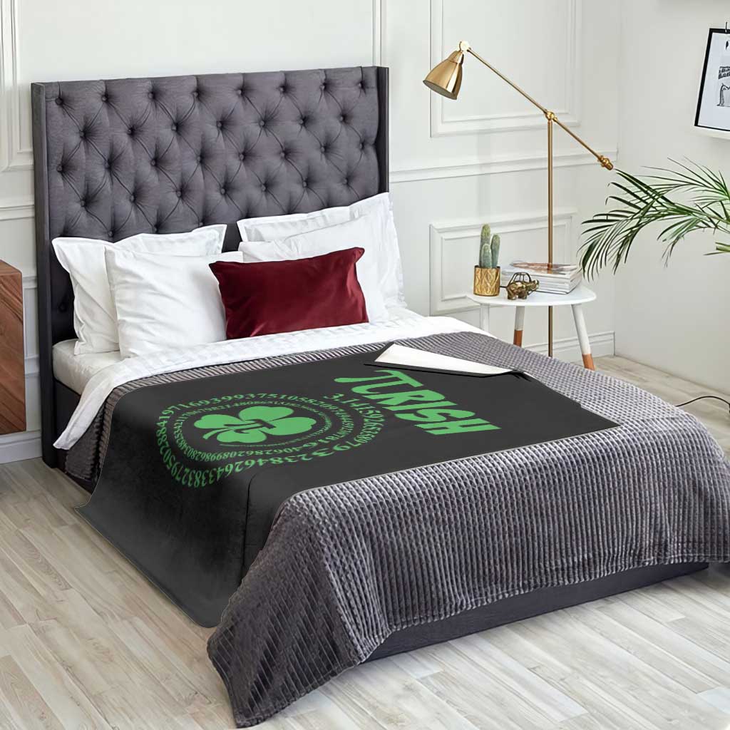 Funny St Patricks Day Pi Symbol Lover Throw Blanket Pirish 3,14 Pi Number Shamrock TS11 Print Your Wear