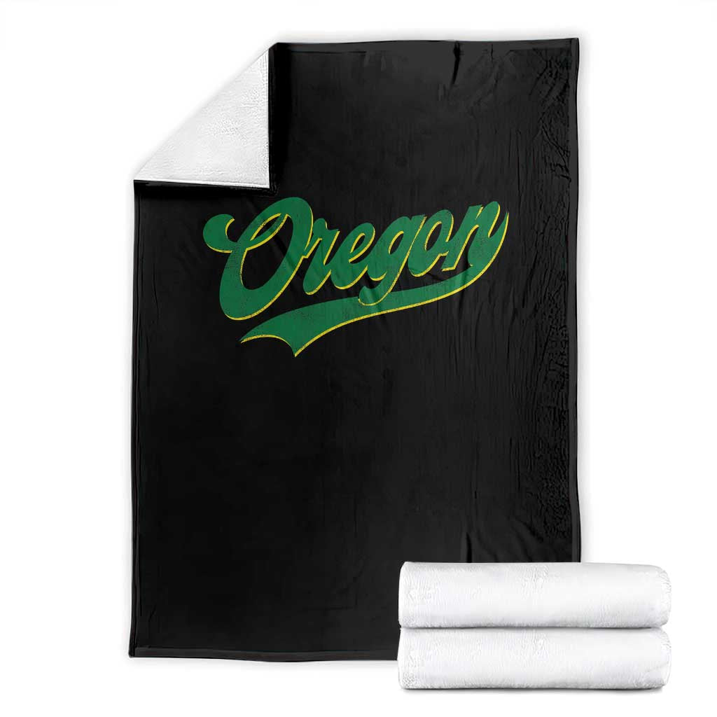 Oregon Vintage Varsity Script Classic Sports Jersey Style Throw Blanket