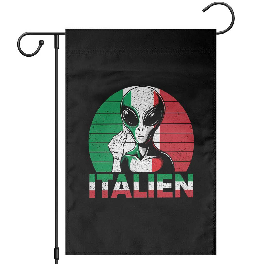 Funny Italian Alien Pun Garden Flag Italien Italy Hand Gesture