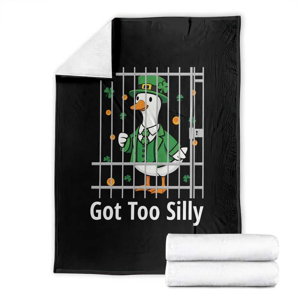 Funny Got Too Silly St Patricks Day Throw Blanket Goose Pun Humor Animal Lovers Shamrock TS11 Black Print Your Wear