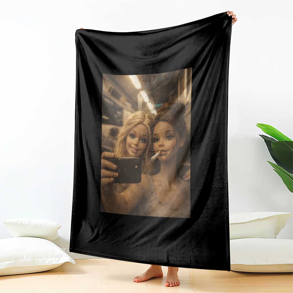Funny Selfie Doll Meme Throw Blanket Aesthetic Doll Face Graphic TS12 Print Your Wear