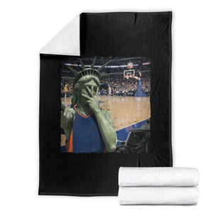 Funny Statue Of Liberty Basketball Selfie Graphic Throw Blanket TS12 Black Print Your Wear