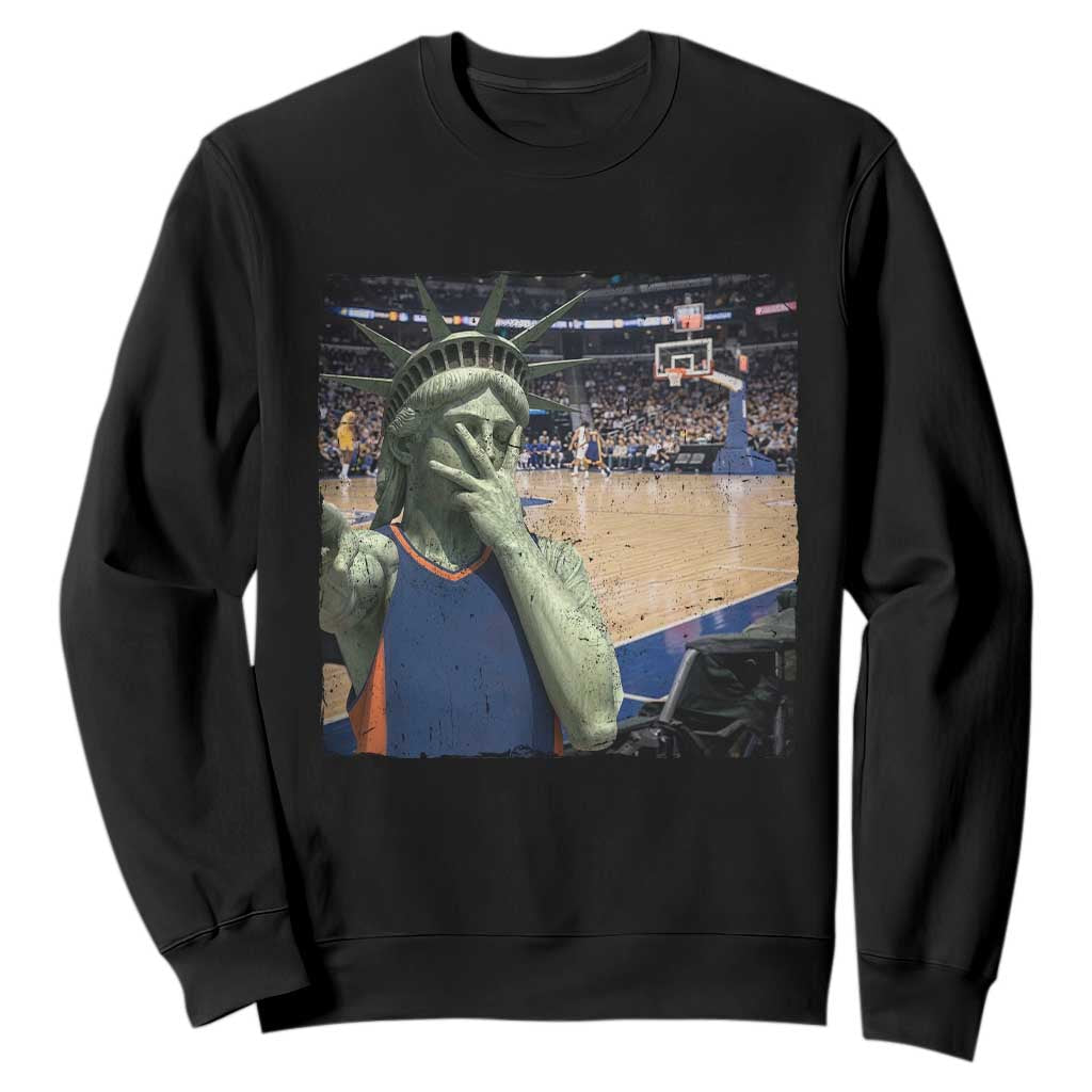 Funny Statue Of Liberty Basketball Selfie Graphic Sweatshirt TS12 Black Print Your Wear