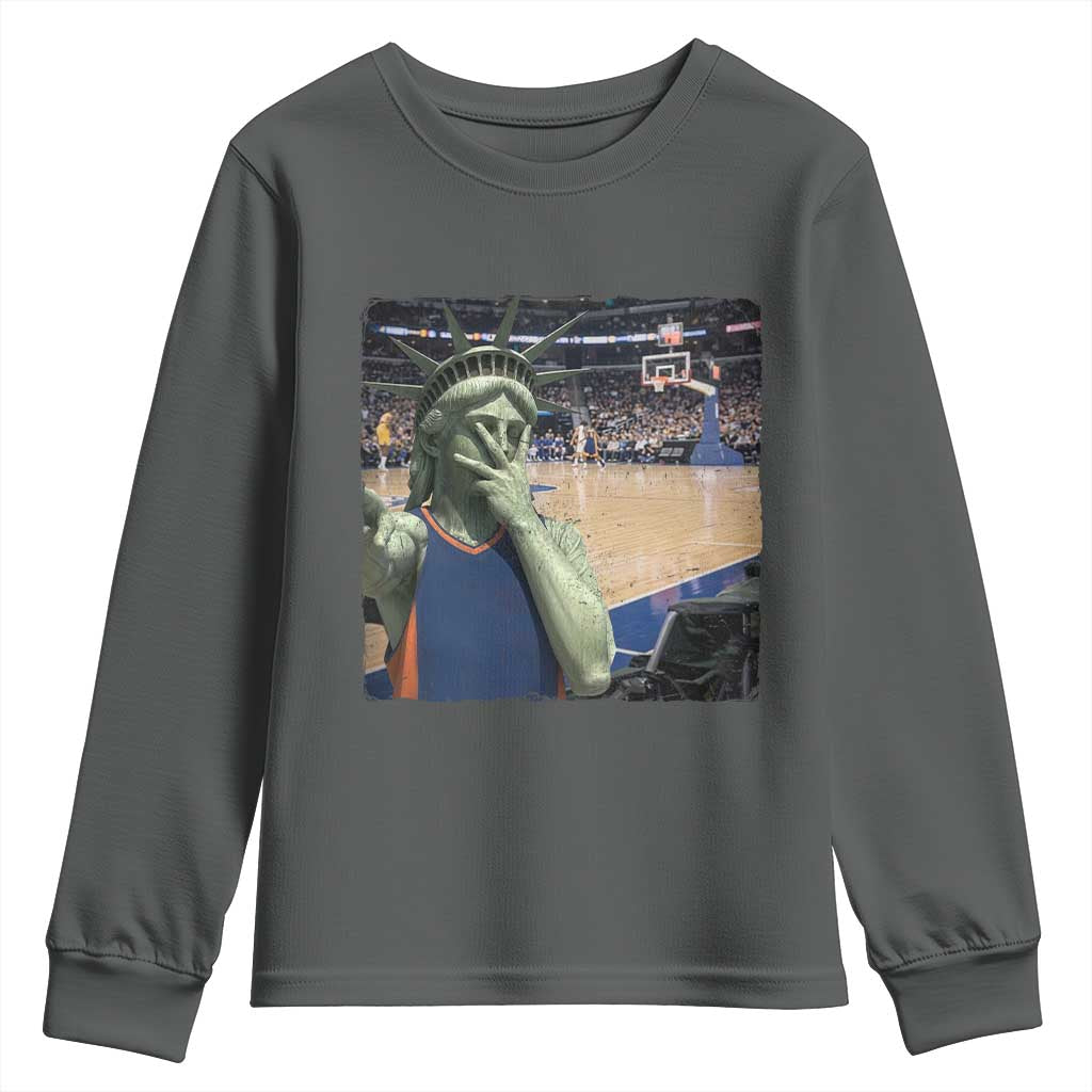 Funny Statue Of Liberty Basketball Selfie Graphic Youth Sweatshirt TS12 Dark Heather Print Your Wear