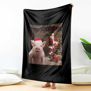 Funny Christmas Pig Selfie With Santa Gift Throw Blanket TS12 Print Your Wear