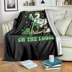 Funny Irish Goose Lover Throw Blanket Lucky Goose On The Loose TS12 Print Your Wear