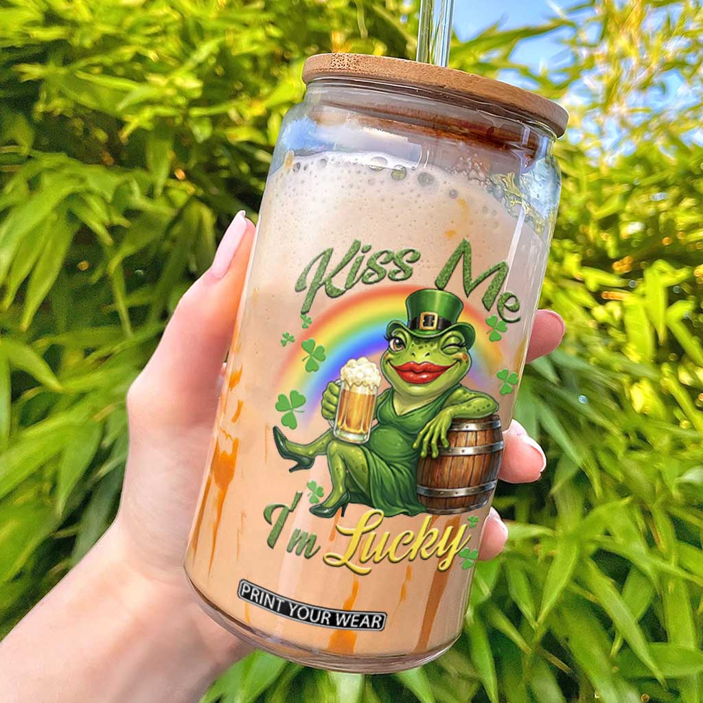 Funny Kiss Me I Am Lucky Glass Can St Patricks Day Frog TS12 Black Print Your Wear