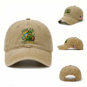 Funny Kiss Me I Am Lucky Washed Cotton Baseball Cap St Patricks Day Frog TS12 Washed Cap Universal Fit Khaki Print Your Wear