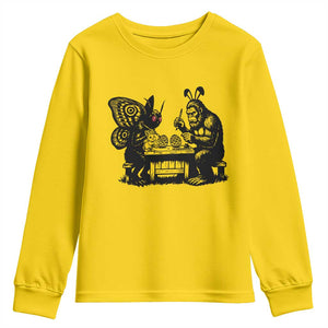 Funny Bigfoot And Mothman Egg Painting Youth Sweatshirt Cryptid Easter Gift TS12 Daisy Print Your Wear